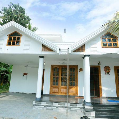 Belhaven Home Stay Thiruvananthapuram Exterior photo